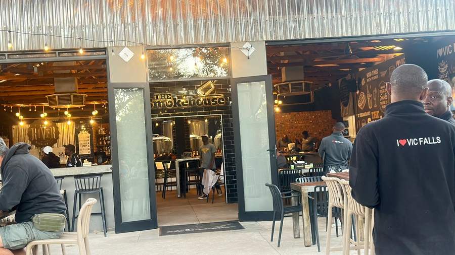 restaurants in victoria falls